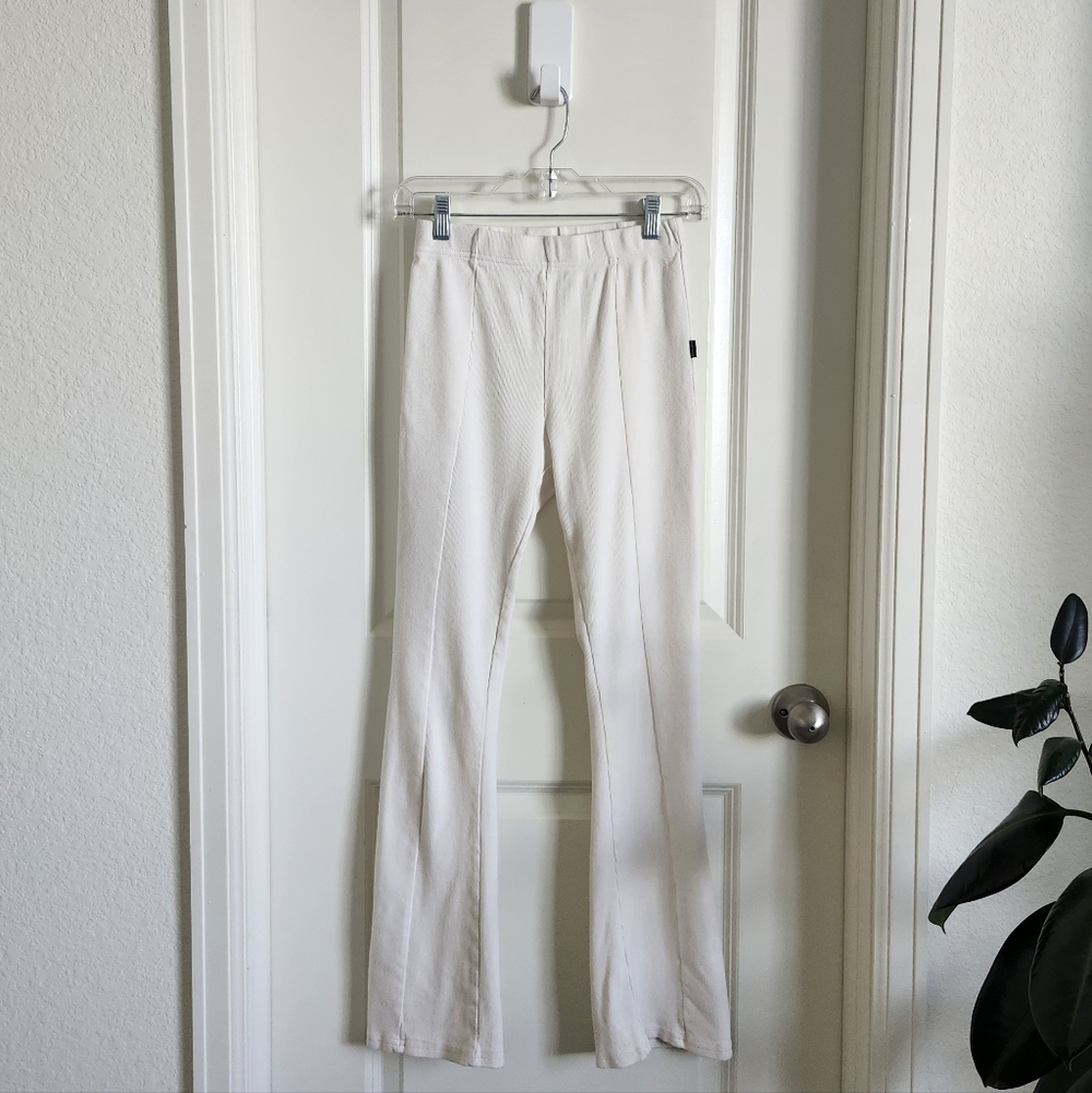 Body Glove Women's Cream Leggings